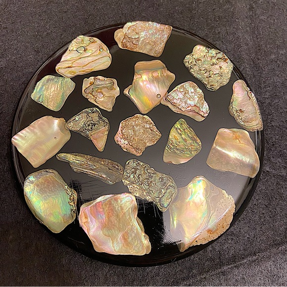 New Designs Other - Abalone Shells Craftsman Vintage Round with Marble Feet Black Trivet Hotplate.